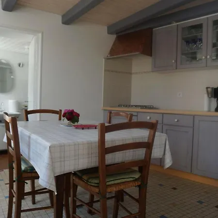 Maison L'epine, 3 Pieces, 5 Personnes - Fr-1-224b-500
